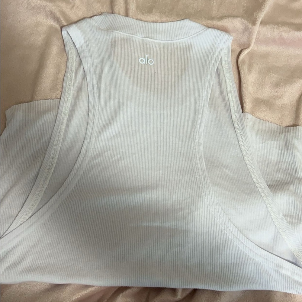 ALO ribbed top